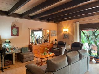 Casa aparellada a Palafolls. Chalet pareado reformado con jardín y más de 2.000m de terreno