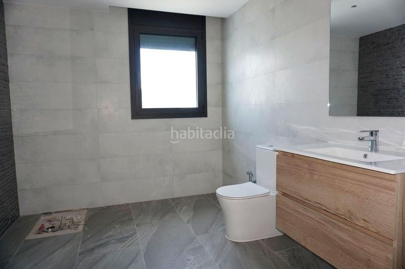 Foto 1c101844-e580-4a07-a6b1-b77d67881370. Casa amb aparcament piscina a Lloret Blau - La Creu de Lloret Lloret de Mar