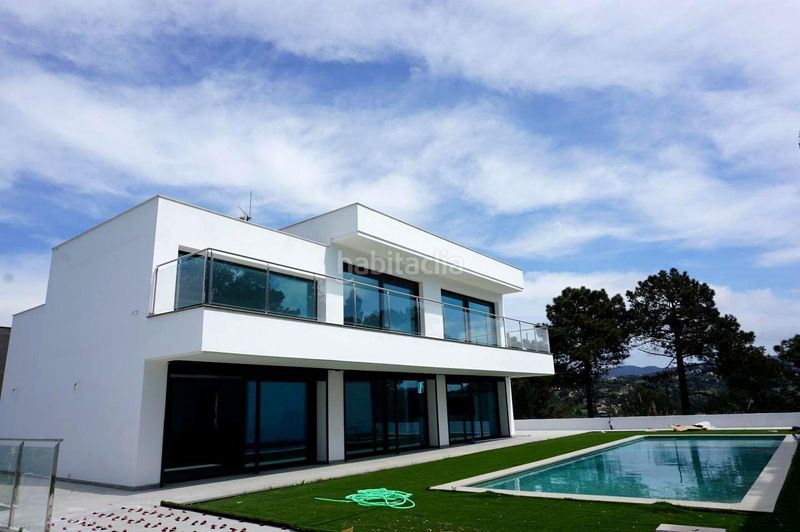 Foto 65cc0a44-aab9-4fbe-9b2c-8a903d2496cb. Casa amb aparcament piscina a Lloret Blau - La Creu de Lloret Lloret de Mar