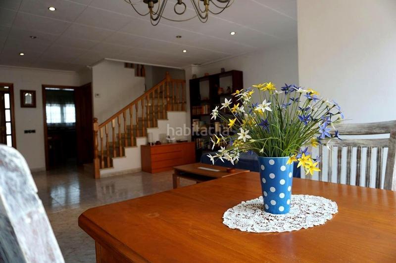 Foto 5e54d157-f0cf-403f-877b-19bd4c3d0892. Casa amplia casa adosada con terraza, garaje privado y espacios luminosos lista para entrar a vivir en Tordera