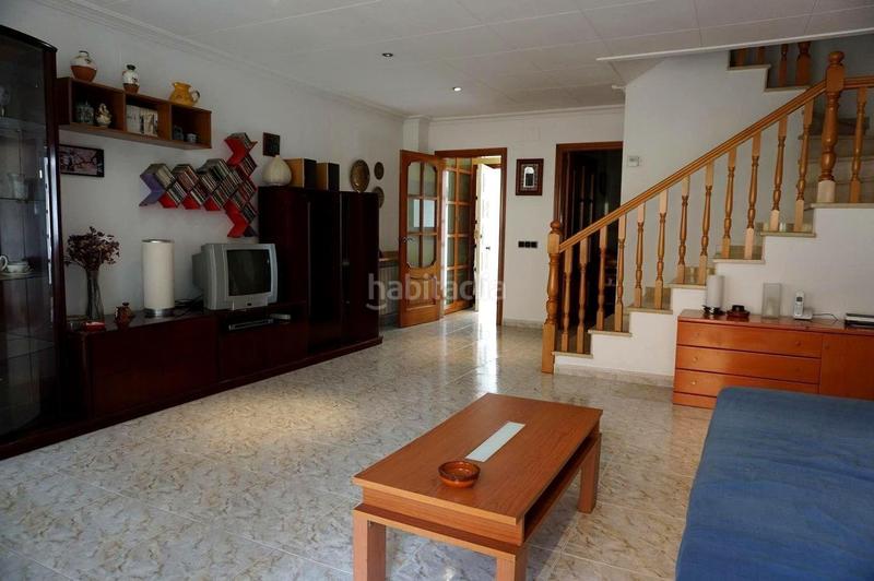 Foto 7859efd5-02e1-476c-ae49-9a50f4fc1fdc. Casa amplia casa adosada con terraza, garaje privado y espacios luminosos lista para entrar a vivir en Tordera