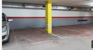 Autoparkplatz in Centre. Plaza de parking en el centro de arenys de mar  carrer bisbe vil