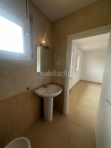 Foto 5c9f854a-6861-4154-8559-c0af0e00b6c8. Casa amb calefacció aparcament a Tordera Tordera