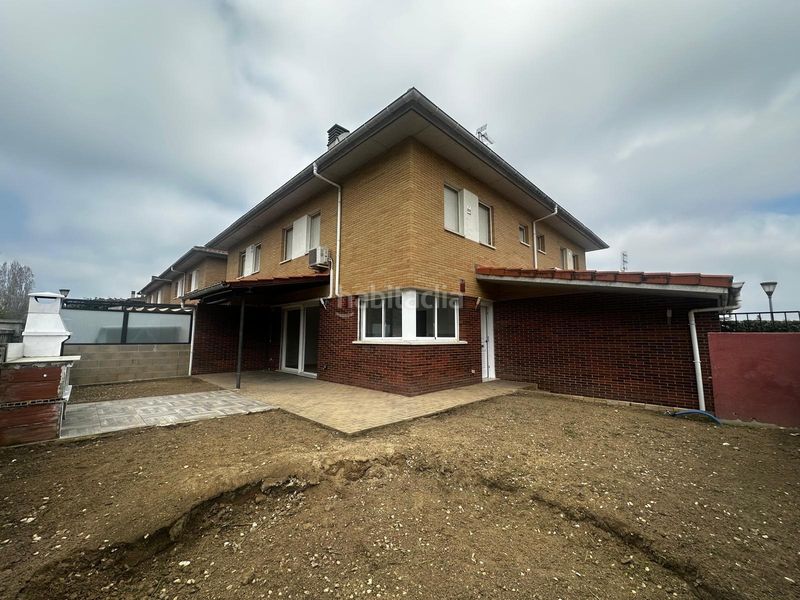Foto c2ddbde4-610f-40d7-afb5-c2f7063a2a5f. Casa amb calefacció aparcament a Tordera Tordera
