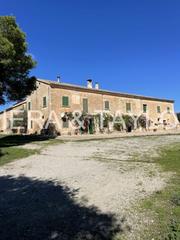 Country house in Vilafranca de Bonany. Gran finca en venta en vilafranca de bonany