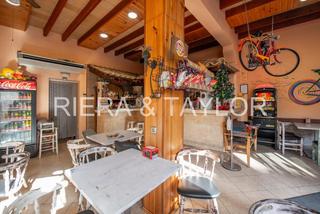 Casa aparellada a Porreres. Casa con negocio bar restaurante en porreres