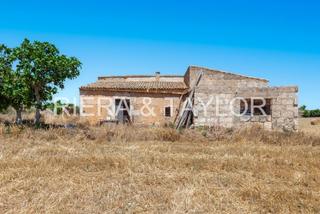 Mas à Manacor Centre. Finca con proyecto de reforma con amplias vistas, en manacor