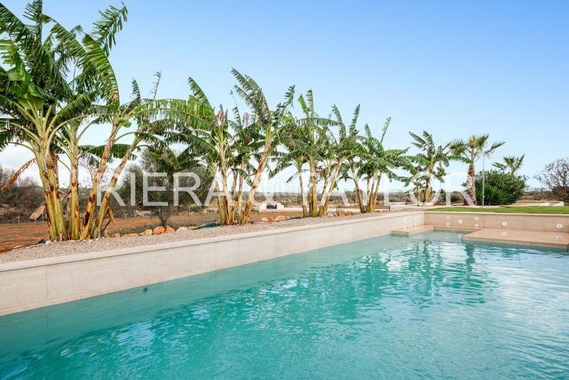 Foto 080726d2-8c5e-4111-be61-29d7f0d2a21b. Masía finca con piscina en Campos poble Campos