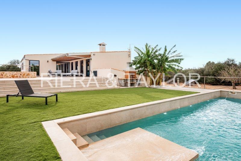 Foto 1e35afb6-f666-4db2-ad81-7f3ac60a437e. Masía finca con piscina en Campos poble Campos