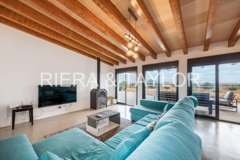 Foto 30c60b0f-bcfe-4e32-b23f-ec9e753b943e. Masía finca con piscina en Campos poble Campos