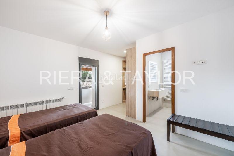 Foto 68277e7d-42cd-49bc-abcc-26c06a1e9060. Masía finca con piscina en Campos poble Campos