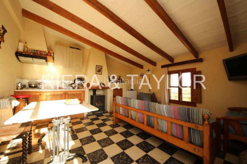 Foto f4391a83-13e8-4028-8e05-90e6cdf08610. Masia a Ariany