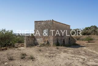 Mas à Maria de la Salut. Finca con vistas despejadas cerca de maria de la salut