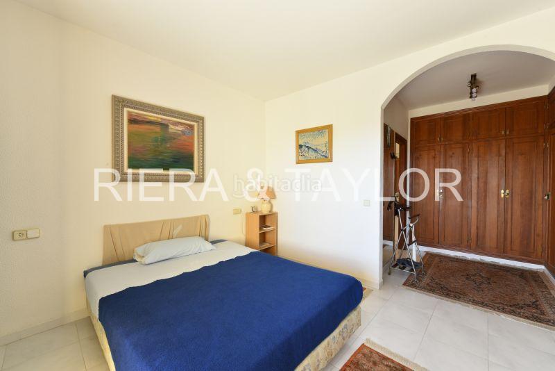Foto c3e54f3c-8e87-40cc-a798-d60b0dd8a563. Casa bifamiliare in Costa d´en Blanes Calvià