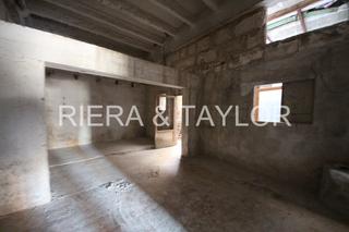 Local commercial à Manacor Centre. Local de 80 m2 aprox. muy bien ubicado en calle ancha de manacor