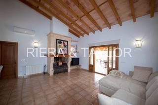 Maison jumelée à Sant Llorenç des Cardassar. Casa en son carrio, urbana y rãstica