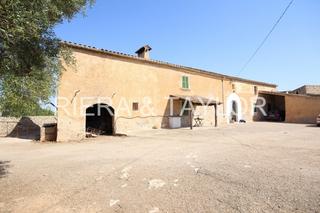 Country house in Vilafranca de Bonany. Finca en villafranca