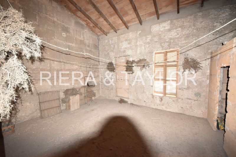 Foto f19a8688-6dd4-43f8-b0db-0a7cbbd9d337. Casa aparellada a Manacor centre Manacor