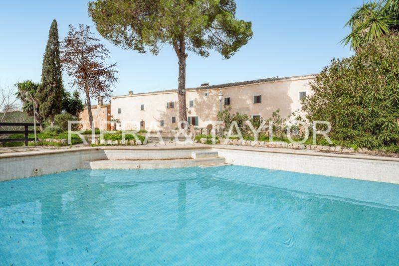 Foto 075a8891-1ff2-4cbe-8ac2-8e30540d46ce. Casa aparellada a Sencelles