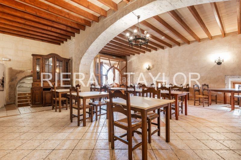 Foto 73f604ad-ddb8-4ac4-93a6-76f56b93897b. Casa aparellada a Sencelles