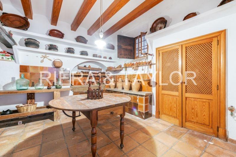 Foto c5503cb5-4f8f-461a-b8d2-692ddcaf9d51. Casa aparellada a Sencelles