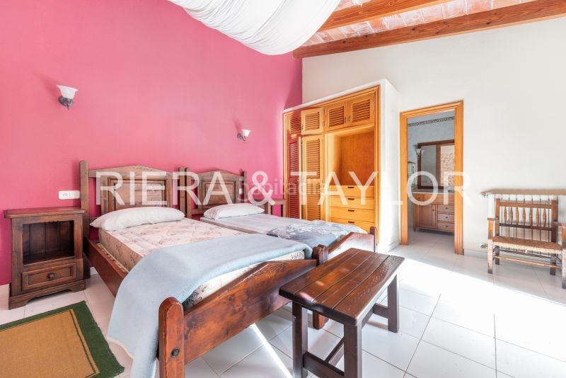 Foto d5ddfe9c-474a-4707-8eb9-6a3ff734f2cf. Casa aparellada a Sencelles