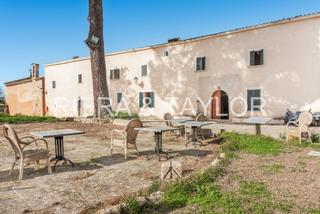 Casa aparellada a Sencelles. Hotel rural en ruberts