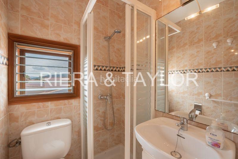 Foto 4c187f14-7dcc-4139-90bf-24b022ea2e2c. Casa pareada se vende casa con piscina en Capdepera poble Capdepera