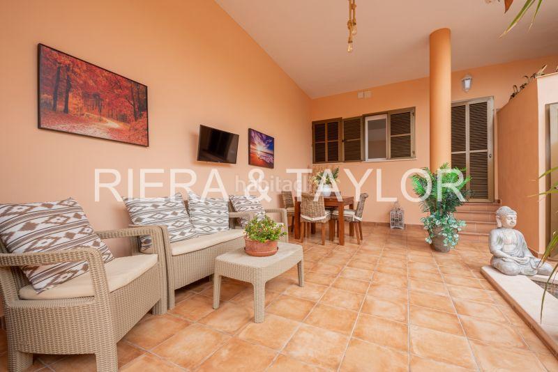 Foto bff3d165-fba6-410c-abe0-46ef9d4d287d. Casa pareada se vende casa con piscina en Capdepera poble Capdepera