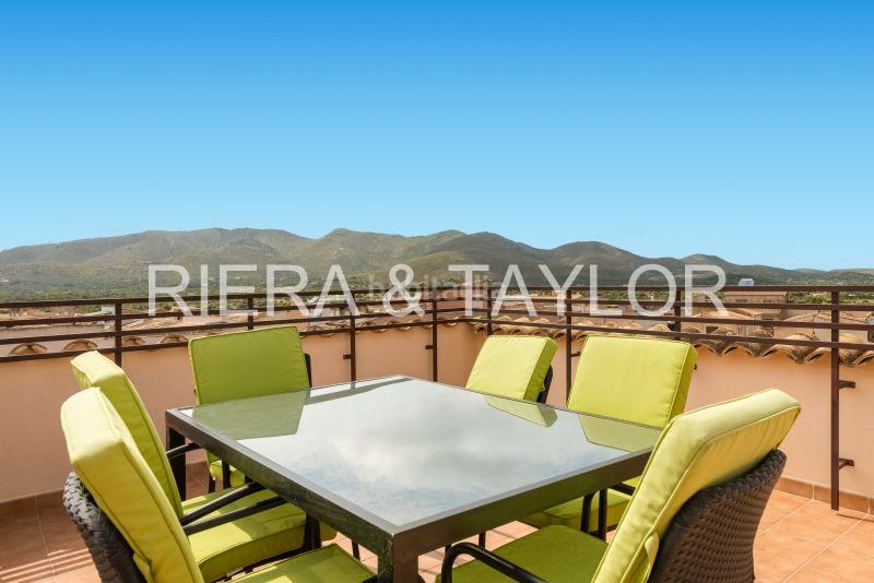 Foto e1f67000-e1ff-4179-9a7b-32ddba16f933. Casa pareada se vende casa con piscina en Capdepera poble Capdepera