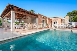 Casa aparellada a Cala Magrana-Cala Anguila-Cala Mendia. Casa en cala romntica
