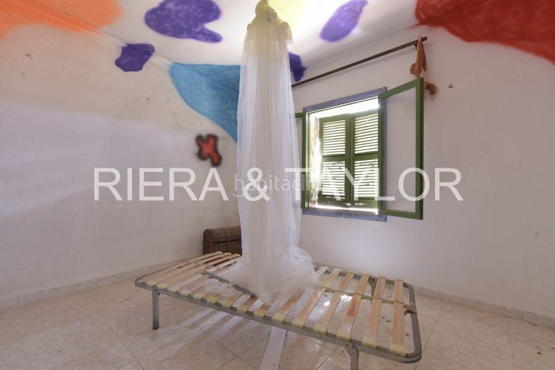 Foto ad6e5a2a-0bbd-45d0-b11c-98c3f4ed1845. Masia a Sant Llorenç des Cardassar