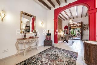 Casa aparellada a Porreres. Casa  tãpica mallorquina en porreres