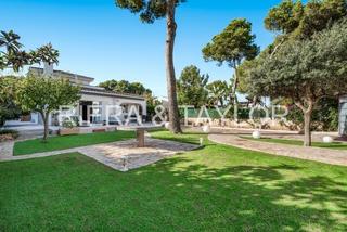 Doppelhaus in Calvià Poble. Villa independiente con jardãn y terraza en entorno privilegiado