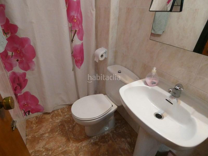 Foto c92bdd9b-e985-42b9-a5db-eb332dae2546. Maison jumelée avec parking dans Centro Molina de Segura