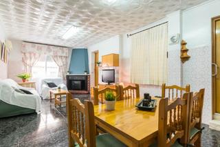 Casa adossada a Sagrado Corazón. Adosado en molina de segura zona sagrado corazón 504m2 construid