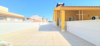 Semi detached house in San Antonio - San José - Los Ángeles. Casa en esquina en molina de segura zona san antonio 4 plantas,
