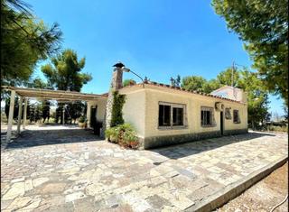 Xalet a El Pino. Chalet en molina de segura zona el romeral, 164 m. de superficie