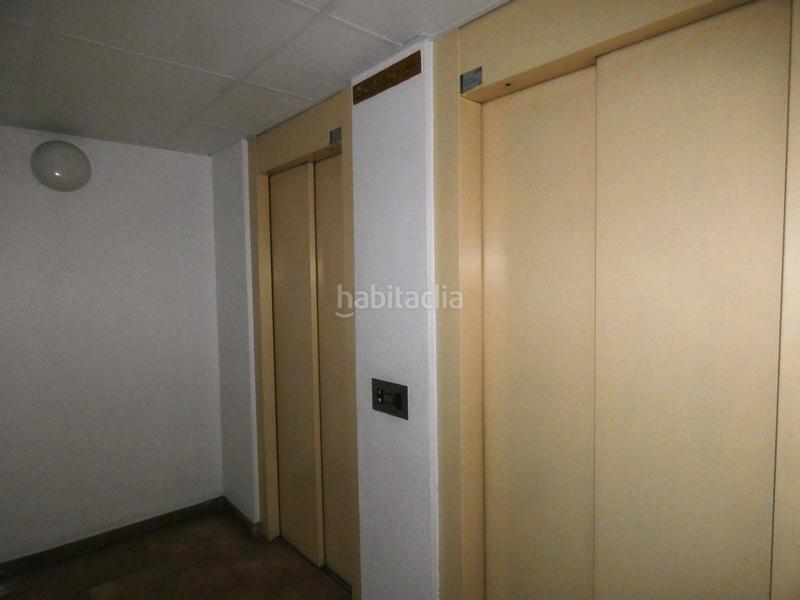 Foto 40a1db41-e01e-46f1-932c-2f0007c40821. Parking voiture dans Espinardo Murcia