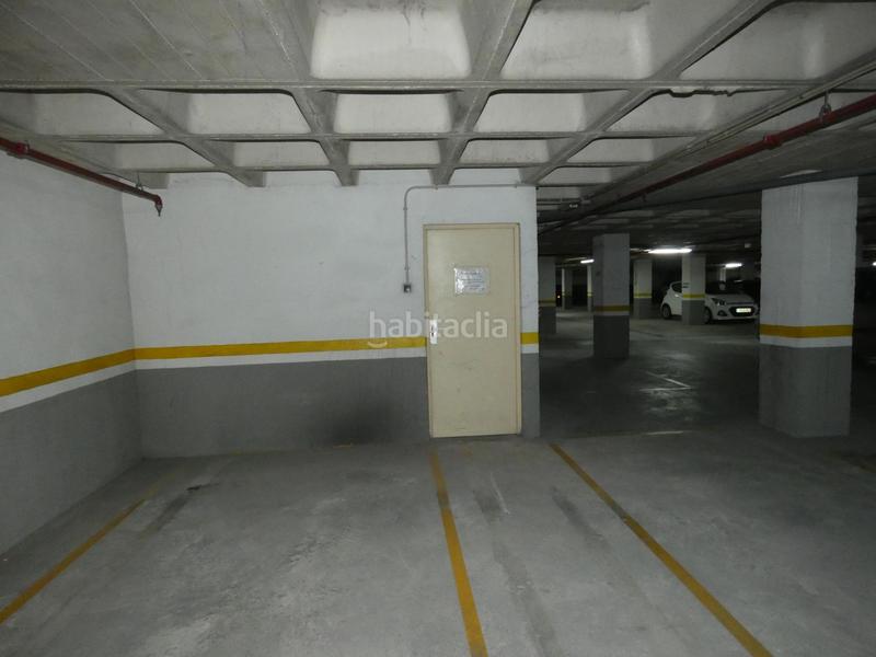 Foto cca54f1c-a9ec-4655-a91d-a747c6feb394. Parking voiture dans Espinardo Murcia