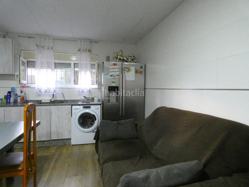 Foto 429a320c-39fd-48bb-a036-5987c92cb5d8. Chalet con parcheggio piscina in Fortuna