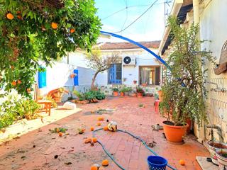 Casa adossada a Centro. La casa que no sabías que necesitabas hasta ahora!  en la huerta