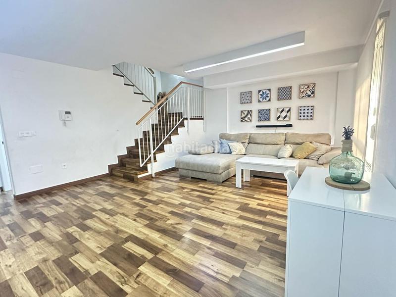 Foto 0e9f1bef-1234-4c5e-a41b-10f7060bfcd7. Maison jumelée avec chauffage parking dans Guadalupe Murcia