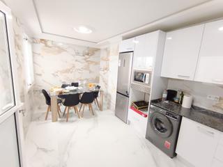 Maison jumelée à El Castillo - San Roque - El Carmen. Atención, vivienda reformada integramente año 2025 en san roque!