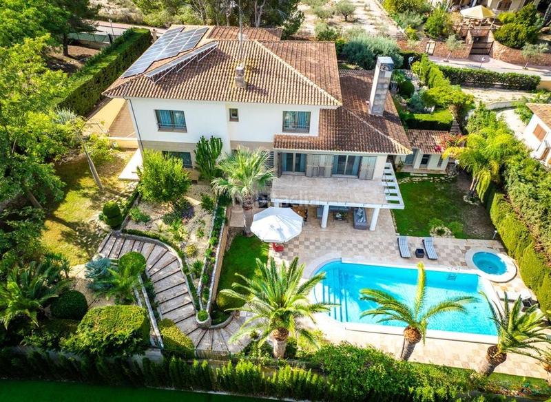 Foto e7726d59-db39-4266-8c08-37ea6e4a47a4. Chalet con riscaldamento parcheggio piscina in La Alcayna Molina de Segura