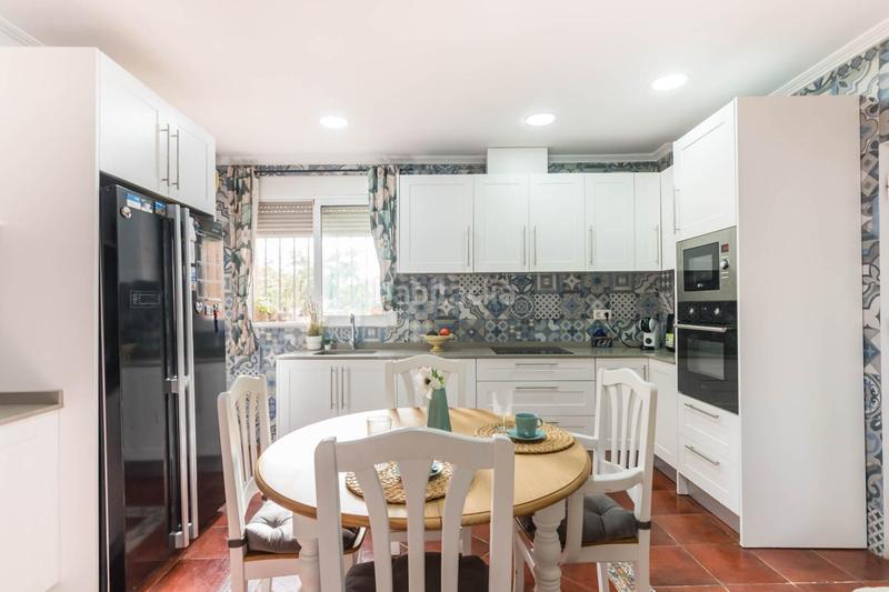 Foto d035bcf8-be82-430a-ad45-05b312a932e5. Chalet con riscaldamento parcheggio piscina in Centro Molina de Segura