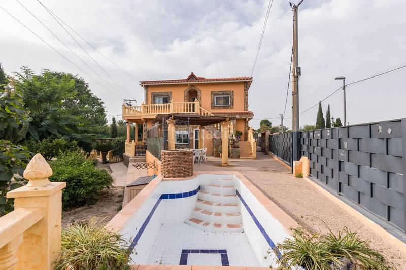 Foto e0339a2f-0a07-4b43-b12c-13d2485db3fe. Chalet con riscaldamento parcheggio piscina in Centro Molina de Segura