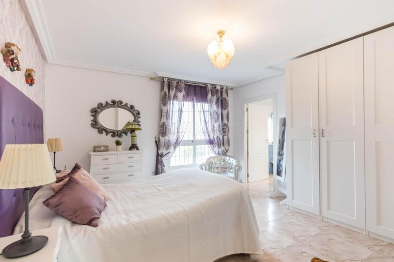 Foto fd696007-0a2a-4bff-bb73-2e1ea3af66df. Chalet con riscaldamento parcheggio piscina in Centro Molina de Segura