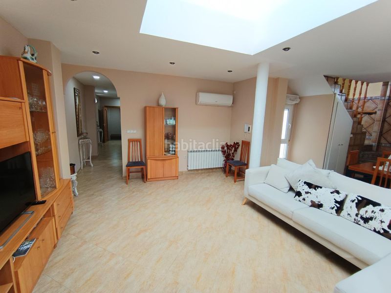 Foto df50d069-4a69-4fe2-a7c9-e08e428fed2d. Casa adosada prepárate para vivir la experiencia de tu vida , barrio de san roque en Molina de Segura