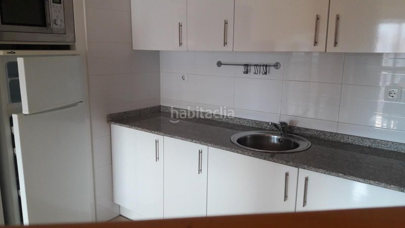 Foto 7fd8e9ec-de44-4b30-9d5a-dafff21be7a3. Àtic amb aparcament a Juan Carlos I Murcia